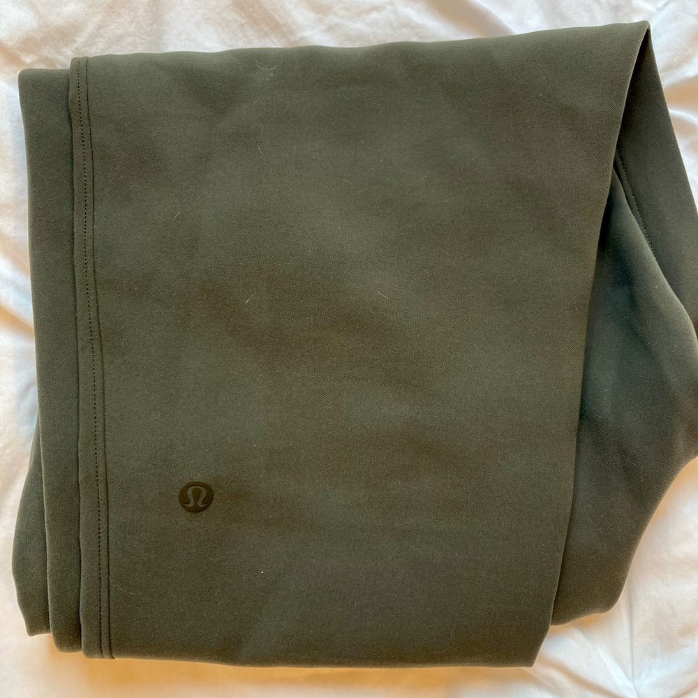 Lululemon relaxed high rise joggers. Pine green color, size 6.